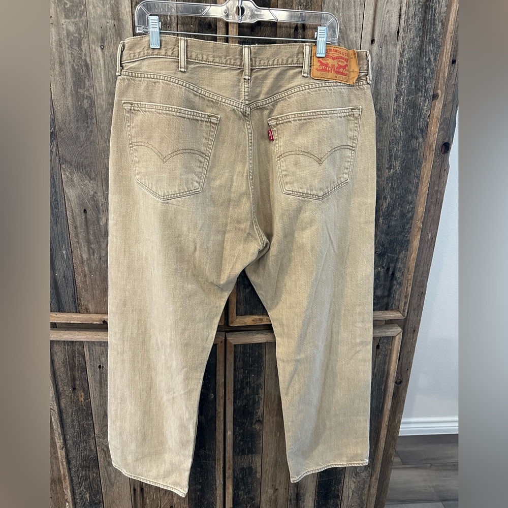 Men’s Levi’s 501 khakis size 40x30